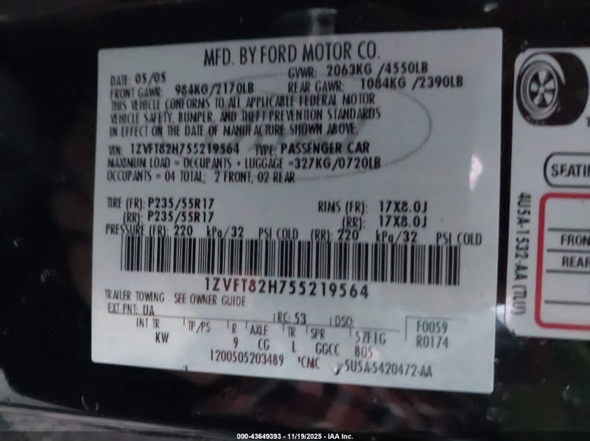 2005 Ford Mustang Gt Deluxe/Gt Premium VIN: 1ZVFT82H755219564 Lot: 43649393