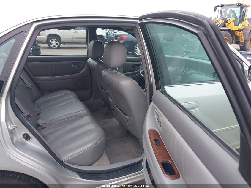 2000 Toyota Avalon Xls VIN: 4T1BF28B4YU070688 Lot: 43649454