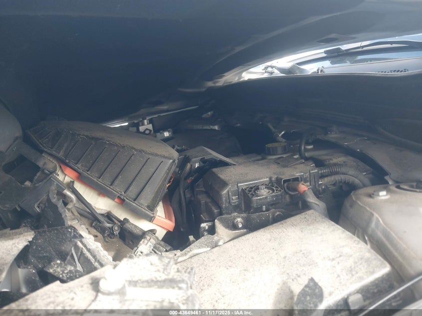 2019 Volvo Xc40 T5 R-Design VIN: YV4162UM7K2072202 Lot: 43649461