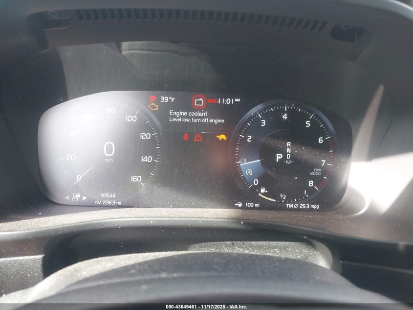 2019 Volvo Xc40 T5 R-Design VIN: YV4162UM7K2072202 Lot: 43649461