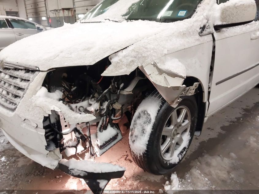 2010 Chrysler Town & Country Touring VIN: 2A4RR5DX2AR149318 Lot: 43649514