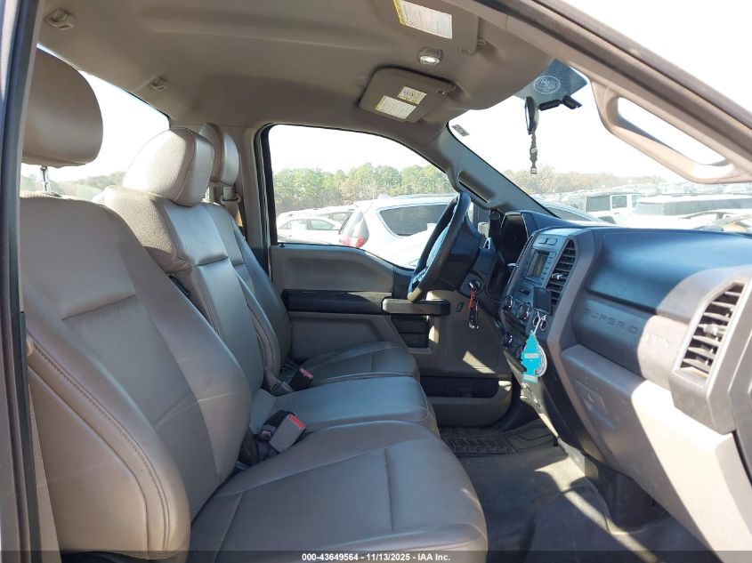 2017 Ford F-250 Xl VIN: 1FTBF2A67HEE40799 Lot: 43649564