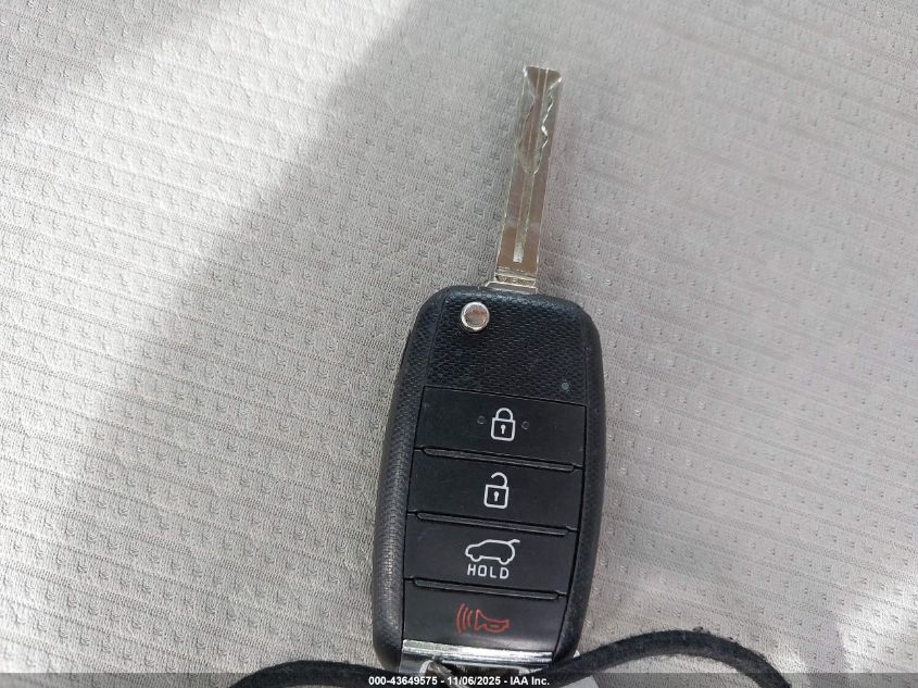 2016 Kia Sedona L VIN: KNDMA5C17G6180682 Lot: 43649575