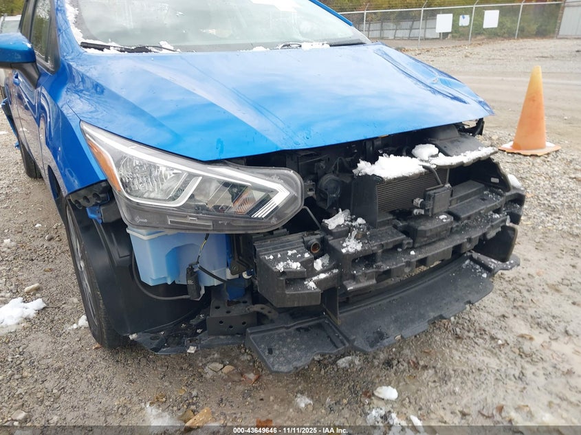 3N1CN8EV3ML885615 2021 NISSAN VERSA photo no. 18