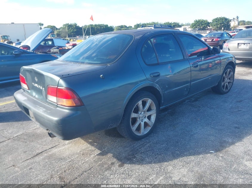JN1CA21D5XT801204 1999 NISSAN MAXIMA photo no. 4