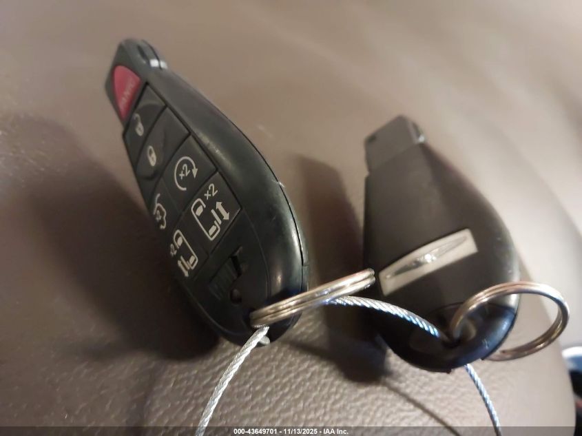 2016 Chrysler Town & Country Touring-L Anniversary Edition VIN: 2C4RC1CG6GR120074 Lot: 43649701