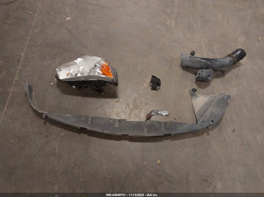 2016 Chrysler Town & Country Touring-L Anniversary Edition VIN: 2C4RC1CG6GR120074 Lot: 43649701