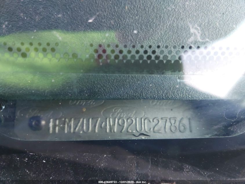 2002 Ford Explorer Eddie Bauer VIN: 1FMZU74W92UC27861 Lot: 43649733