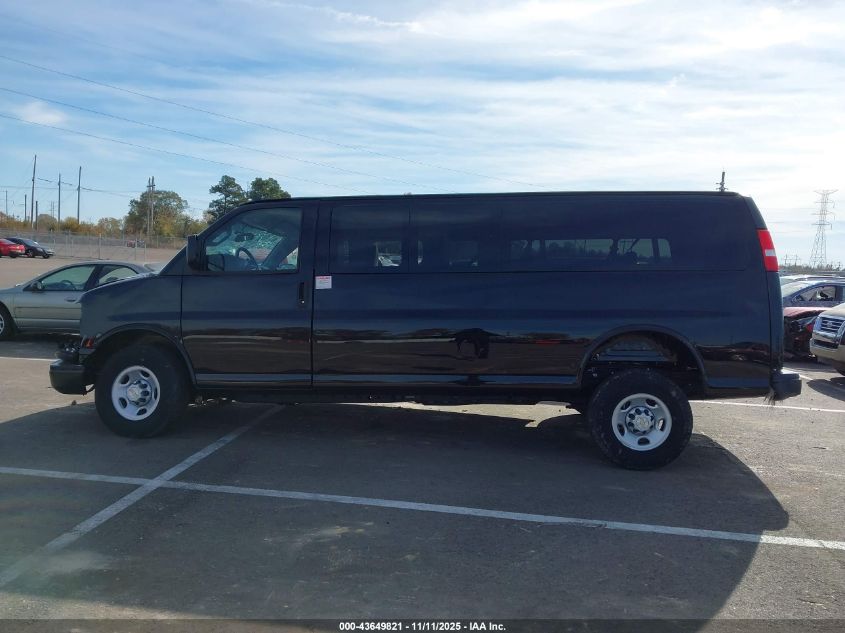 2025 Chevrolet Express Passenger Rwd 3500 Extended Wheelbase Ls VIN: 1GAZGNFP5S1105935 Lot: 43649821