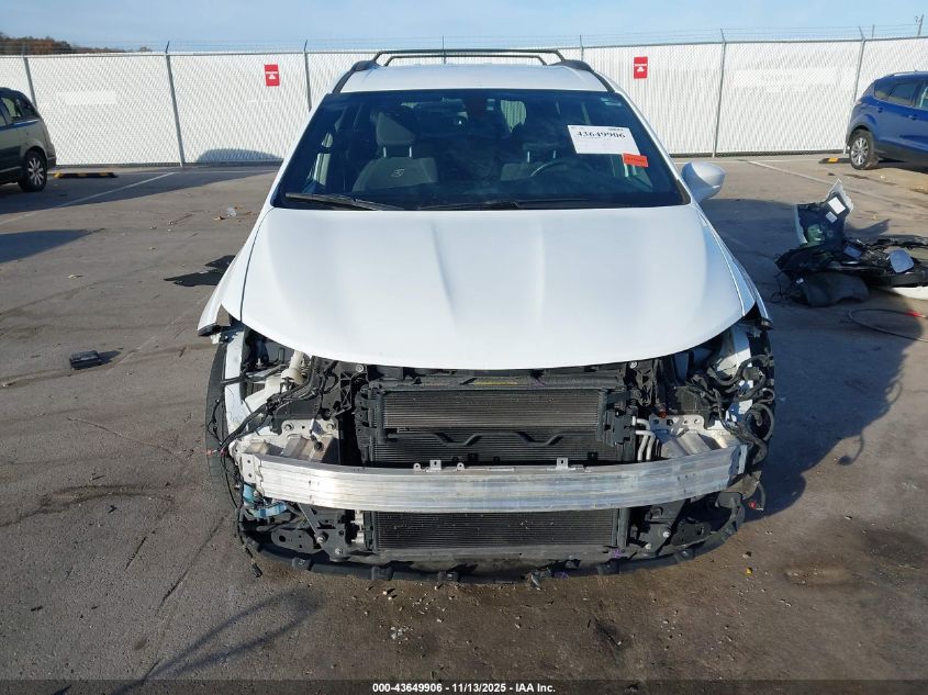 2019 Chrysler Pacifica Touring Plus VIN: 2C4RC1FG8KR532386 Lot: 43649906