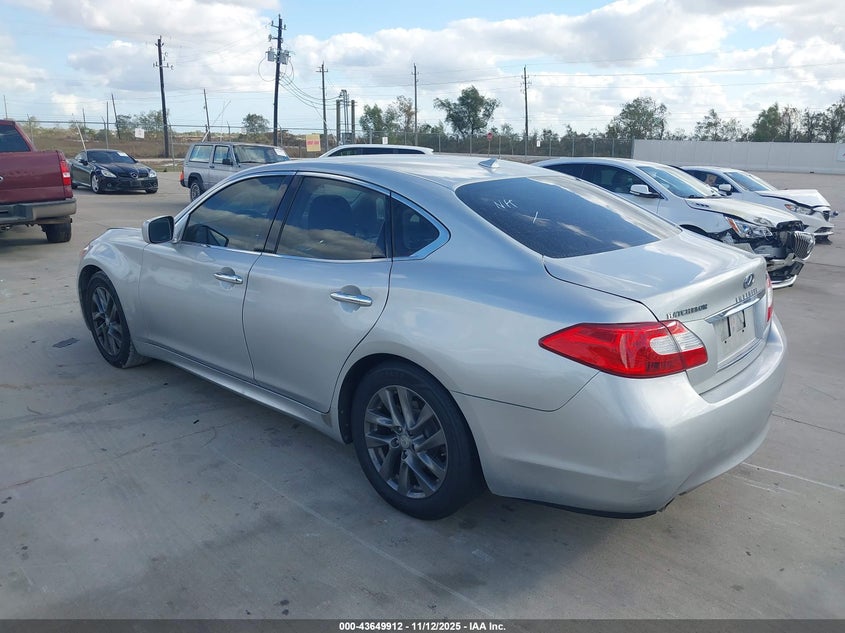 JN1BY1AP1BM324849 2011 INFINITI M photo no. 3