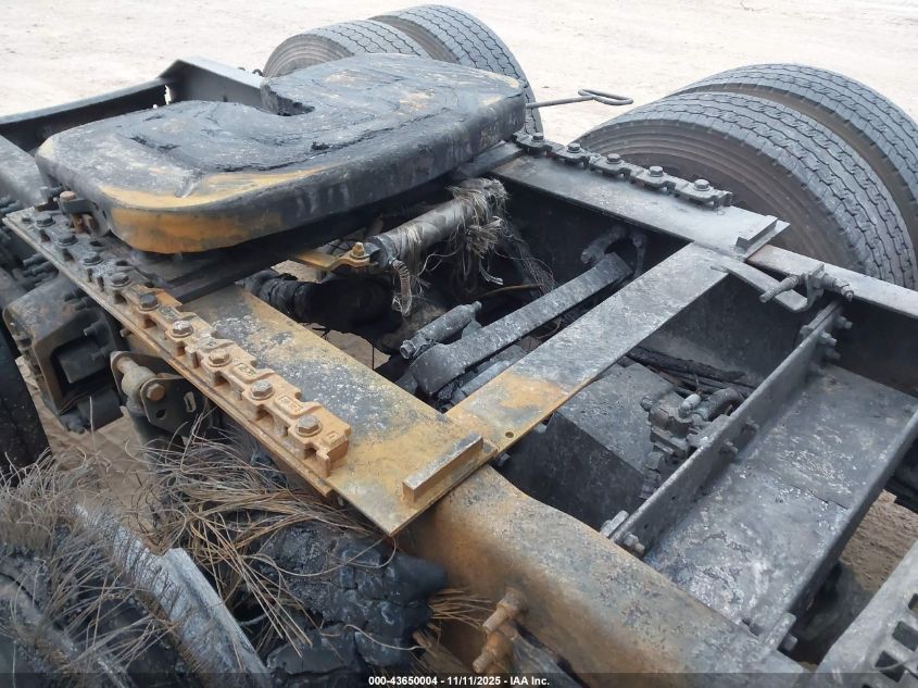 2004 Volvo Vn Vnl VIN: 4V4NC9TK34N365882 Lot: 43650004