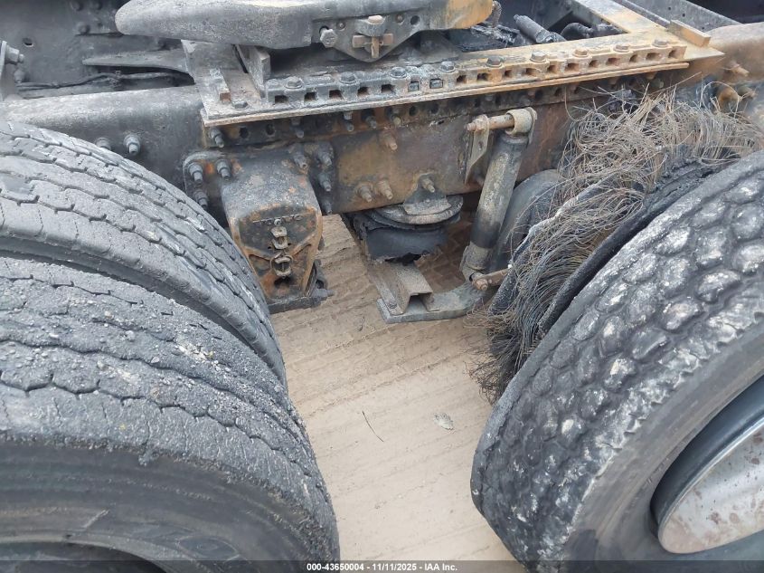 2004 Volvo Vn Vnl VIN: 4V4NC9TK34N365882 Lot: 43650004