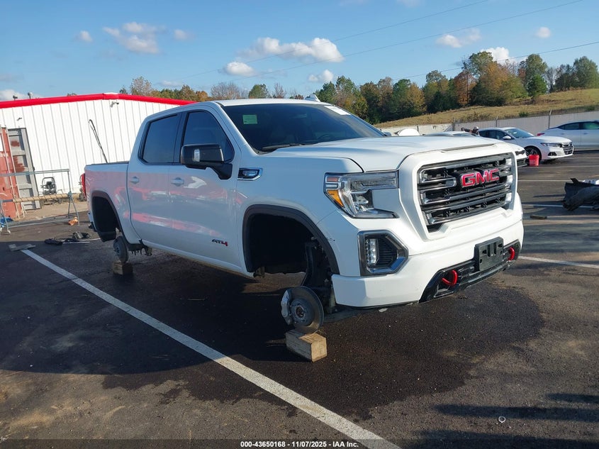 GMC SIERRA 1500 4WD SHORT BOX AT4