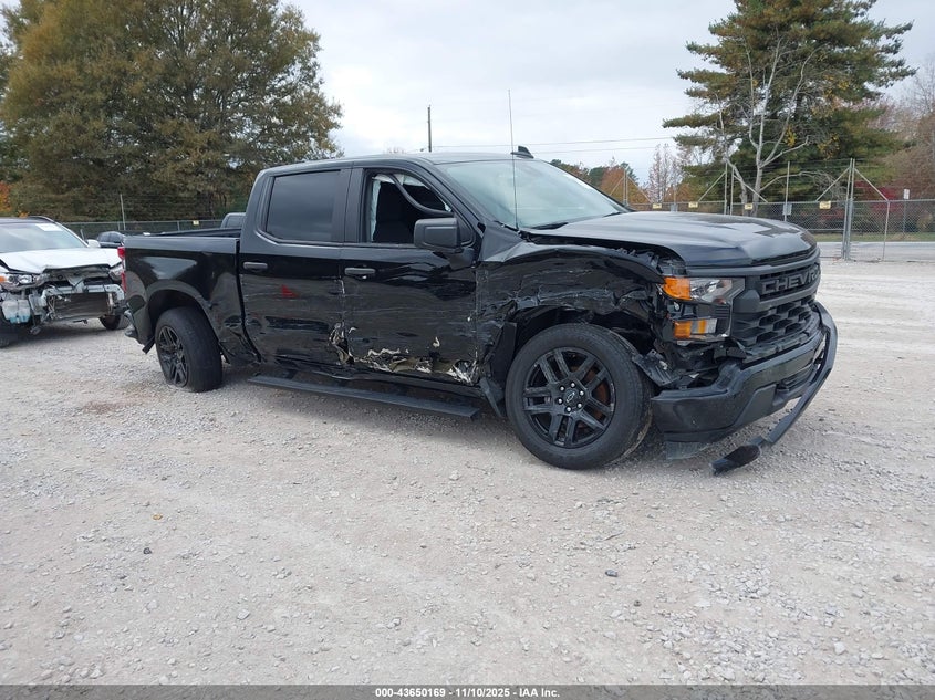 CHEVROLET SILVERADO 1500 2WD SHORT BED CUSTOM