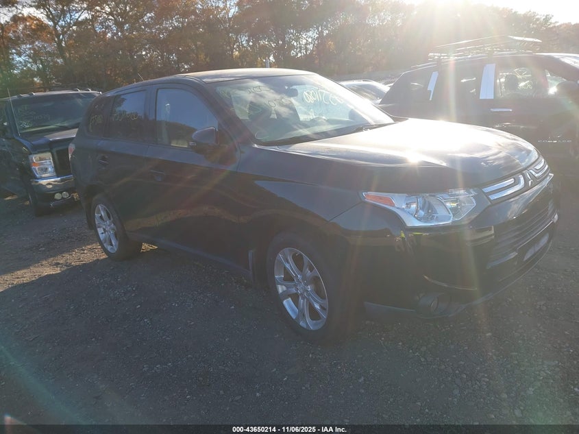 2014 MITSUBISHI OUTLANDER SE - JA4AZ3A39EZ009703