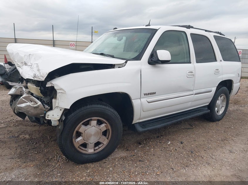 1GKEC13ZX4J326633 2004 GMC YUKON photo no. 2