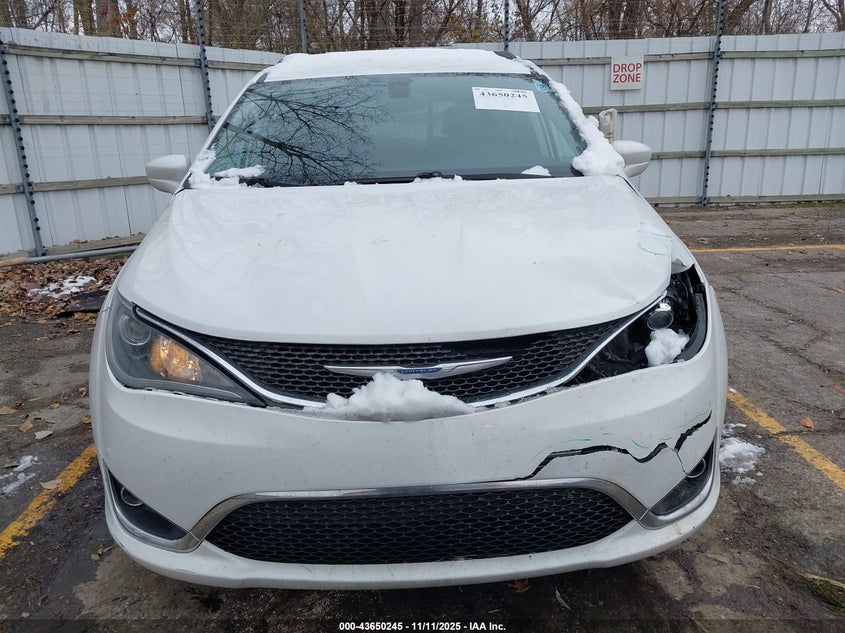 2017 Chrysler Pacifica Touring-L VIN: 2C4RC1BG0HR794921 Lot: 43650245