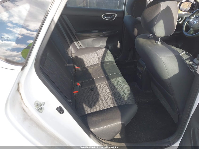 3N1AB7AP1HY329183 2017 NISSAN SENTRA photo no. 8