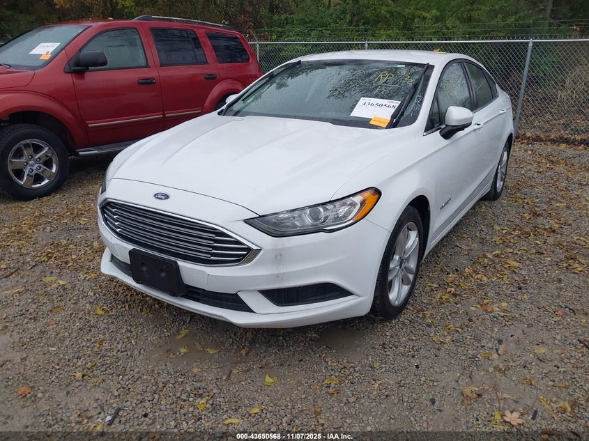 3FA6P0LU7JR248855 2018 FORD FUSION photo no. 2