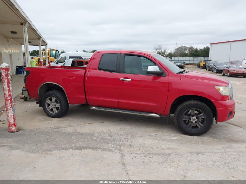 2007 Toyota Tundra Limited 5.7L V8 VIN: 5TBBV58127S470535 Lot: 43650572