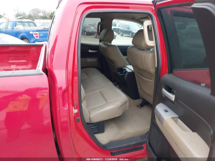 2007 Toyota Tundra Limited 5.7L V8 VIN: 5TBBV58127S470535 Lot: 43650572