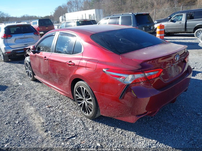 4T1B11HK7JU579706 2018 TOYOTA CAMRY photo no. 3