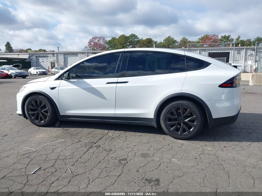 2023 Tesla Model X Dual Motor All-Wheel Drive/Standard Range VIN: 7SAXCAE56PF404824 Lot: 43650599
