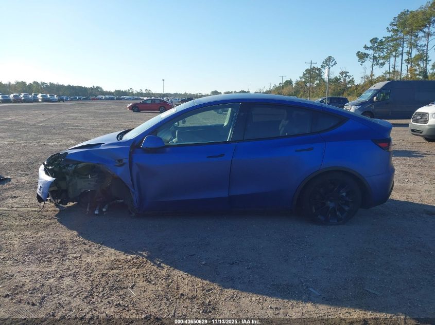 2023 Tesla Model Y Awd/Long Range Dual Motor All-Wheel Drive VIN: 7SAYGAEE3PF949405 Lot: 43650629