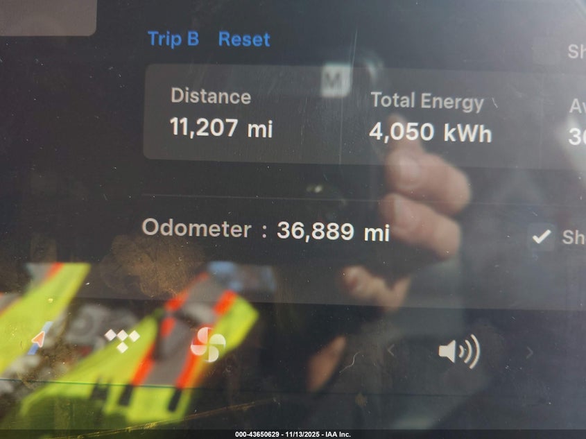 2023 Tesla Model Y Awd/Long Range Dual Motor All-Wheel Drive VIN: 7SAYGAEE3PF949405 Lot: 43650629