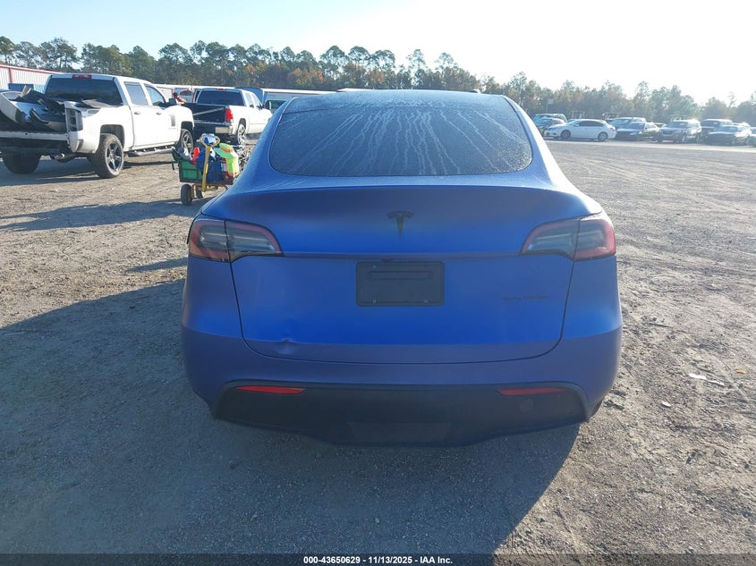 2023 Tesla Model Y Awd/Long Range Dual Motor All-Wheel Drive VIN: 7SAYGAEE3PF949405 Lot: 43650629