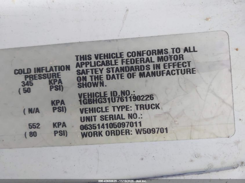 2006 Chevrolet Express Cutaway Work Van VIN: 1GBHG31U761190226 Lot: 43650829