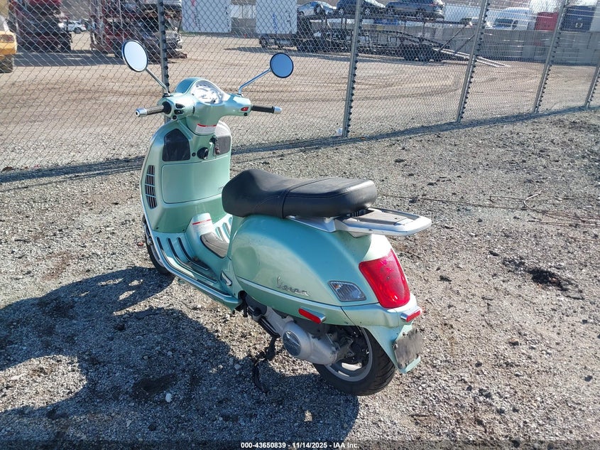 ZAPM319K455002068 2005 VESPA GRANTURISMO photo no. 3
