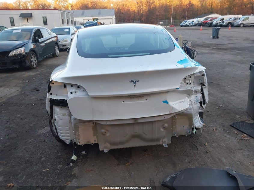 2022 Tesla Model 3 Long Range Dual Motor All-Wheel Drive VIN: 5YJ3E1EB2NF255806 Lot: 43650841