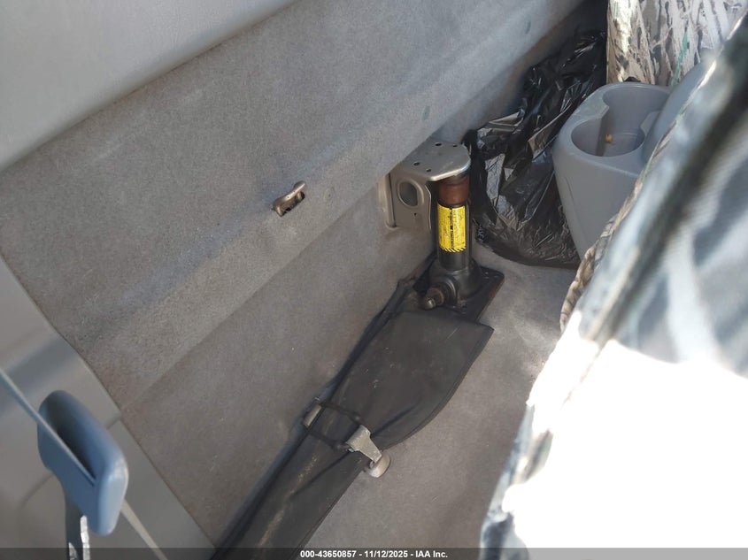 5TEPX42N06Z229717 2006 TOYOTA TACOMA photo no. 8