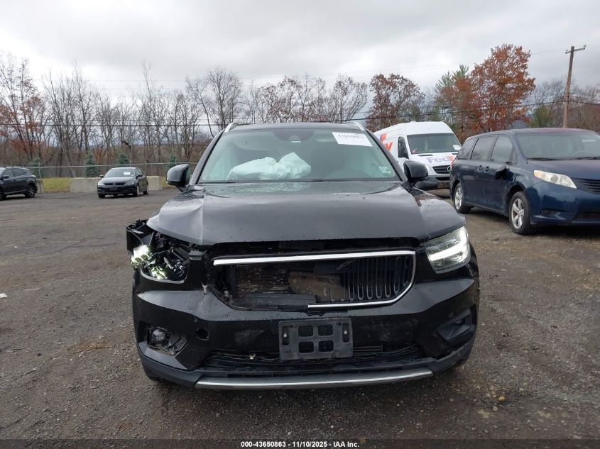 2021 Volvo Xc40 T5 Momentum VIN: YV4162UK4M2607892 Lot: 43650863