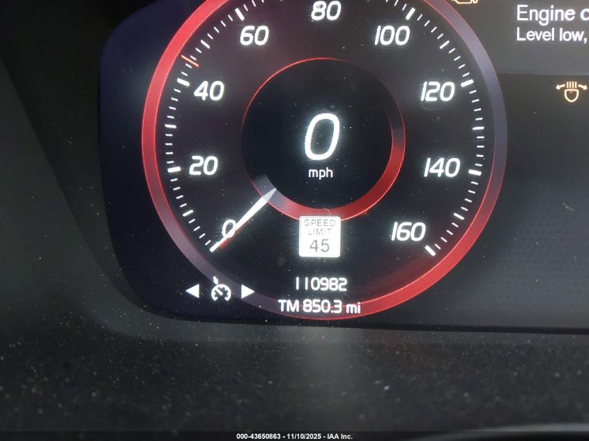 2021 Volvo Xc40 T5 Momentum VIN: YV4162UK4M2607892 Lot: 43650863