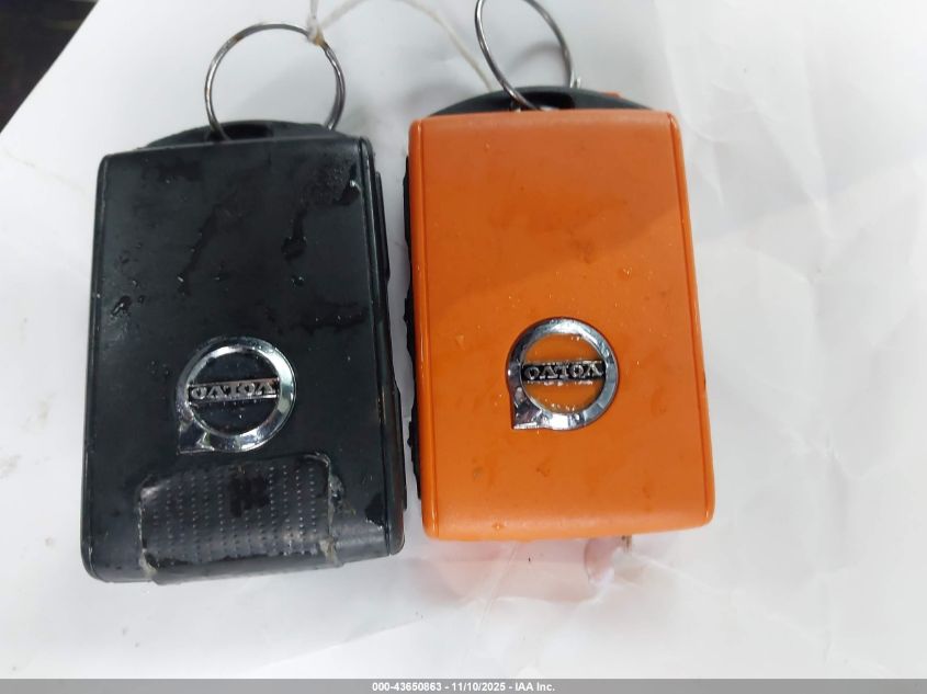 2021 Volvo Xc40 T5 Momentum VIN: YV4162UK4M2607892 Lot: 43650863