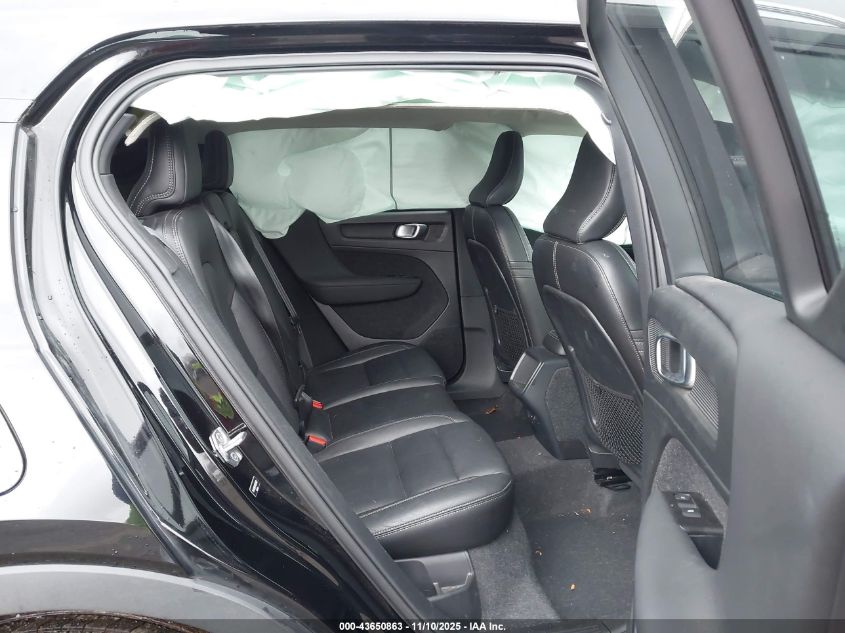 2021 Volvo Xc40 T5 Momentum VIN: YV4162UK4M2607892 Lot: 43650863
