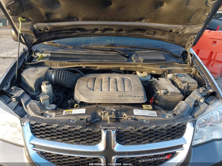 2019 DODGE GRAND CARAVAN SXT - 2C4RDGCG7KR690965