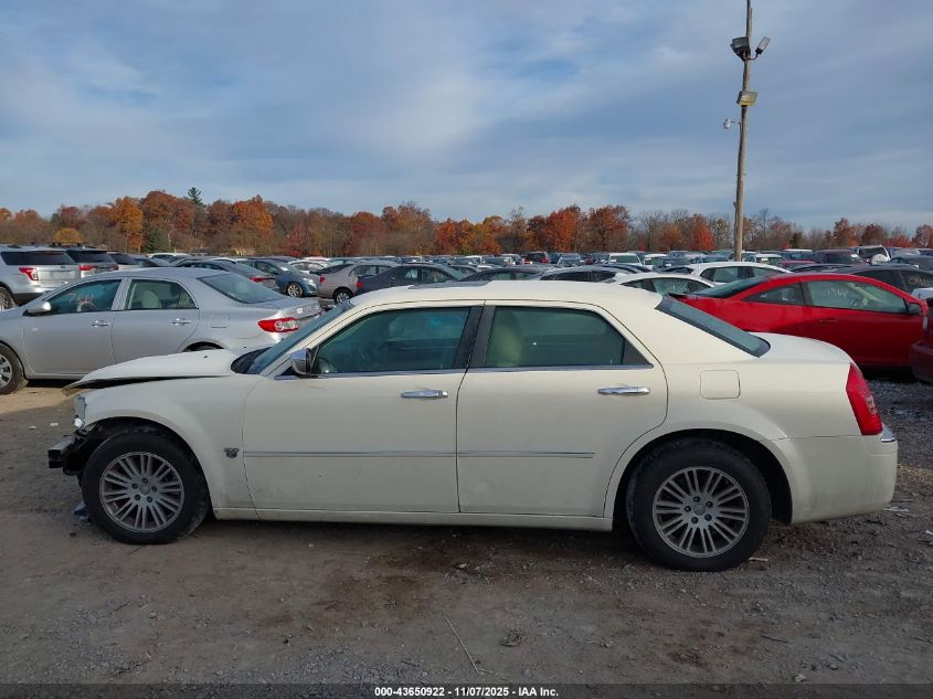 2007 Chrysler 300C VIN: 2C3KA63H67H897037 Lot: 43650922