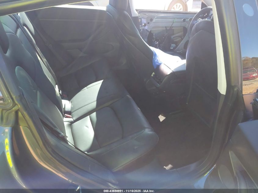 2022 Tesla Model 3 Long Range Dual Motor All-Wheel Drive VIN: 5YJ3E1EB0NF174464 Lot: 43650991