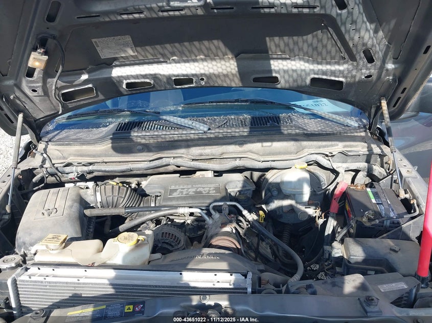 2005 Dodge Ram 1500 Slt/Laramie VIN: 1D7HU18D95S118621 Lot: 43651022