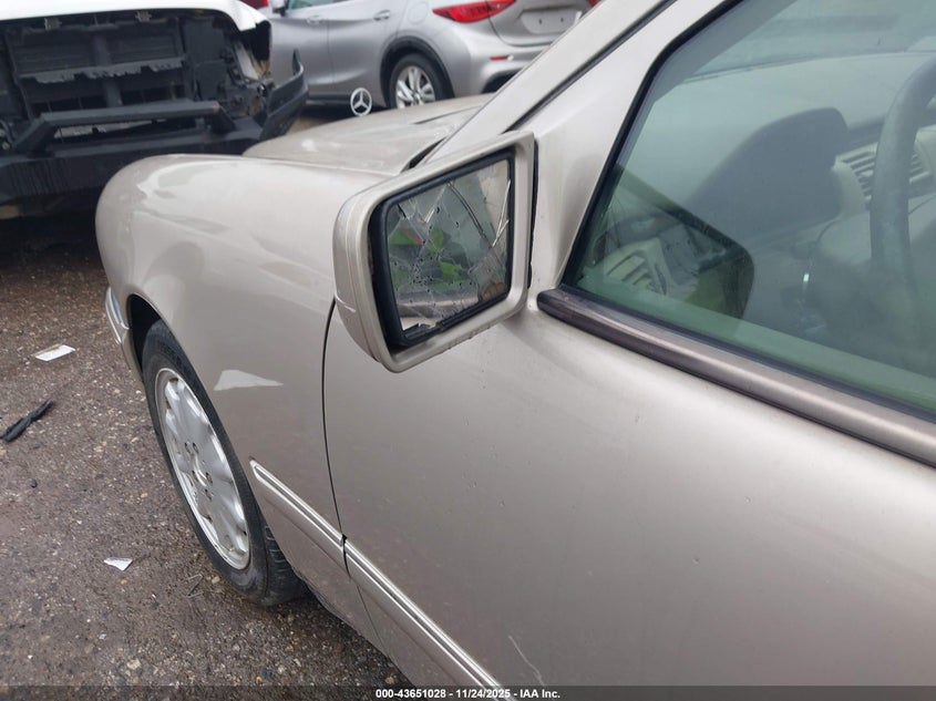 1999 Mercedes-Benz E 320 Awd VIN: WDBJH82F7XX016015 Lot: 43651028