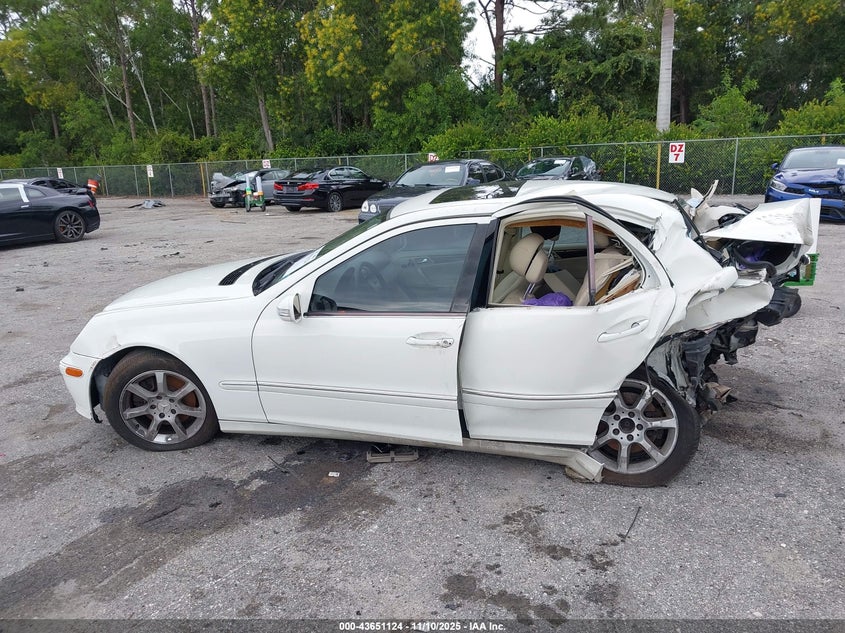 2007 Mercedes-Benz C 280 Luxury 4Matic VIN: WDBRF92H17F911859 Lot: 43651124