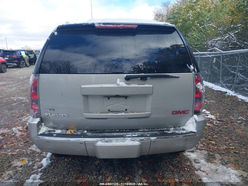 2009 GMC Yukon Denali VIN: 1GKFK03259R271697 Lot: 43651125