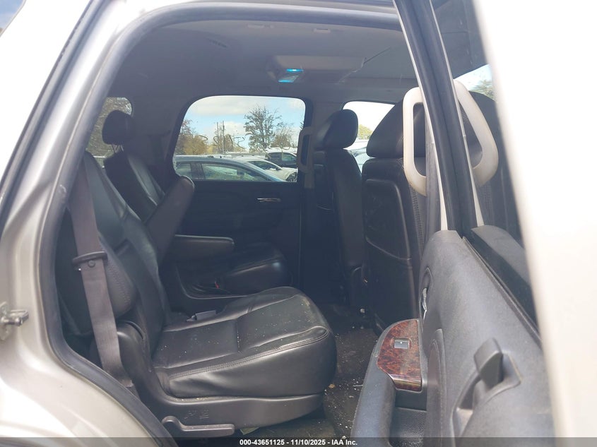 2009 GMC Yukon Denali VIN: 1GKFK03259R271697 Lot: 43651125