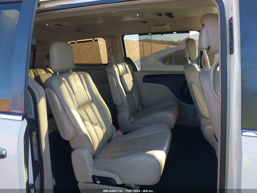 2012 Chrysler Town & Country Touring-L VIN: 2C4RC1CG8CR181565 Lot: 43651133