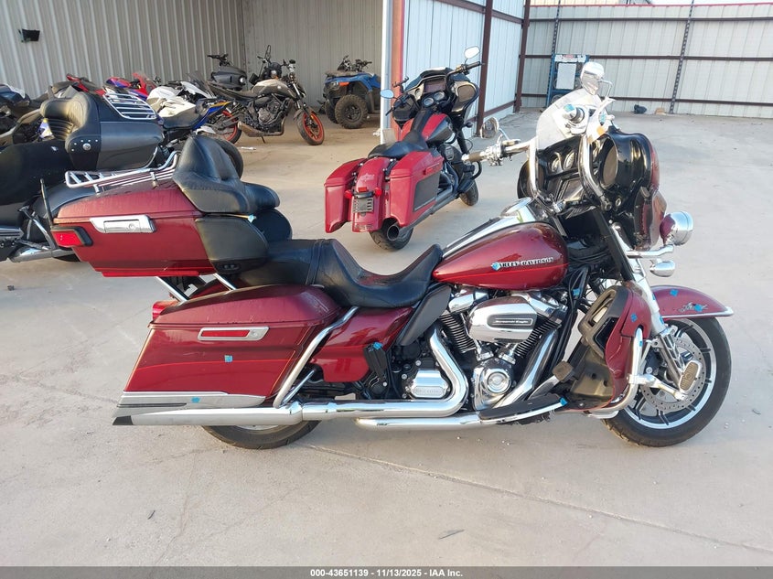 2017 Harley-Davidson Flhtkl Ultra Limited Low VIN: 1HD1KKD12HB619890 Lot: 43651139