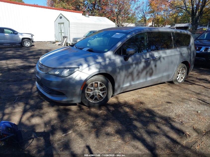 2C4RC1CG4HR502976 2017 CHRYSLER PACIFICA photo no. 2